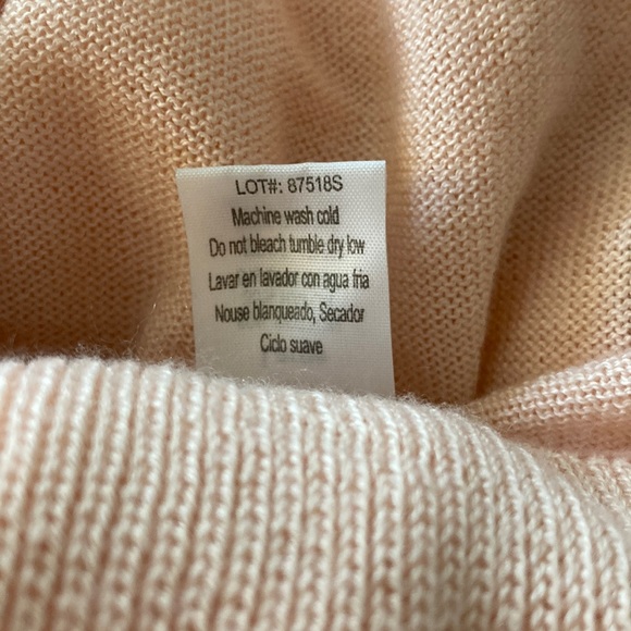 Poof peach color sweater, Size L - Picture 9 of 9